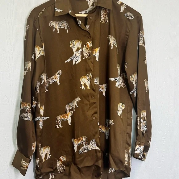 Zara - Fun Tiger Print Brown Button Down Casual  Long Sleeve Soft Blouse Size XS - Picture 6 of 9